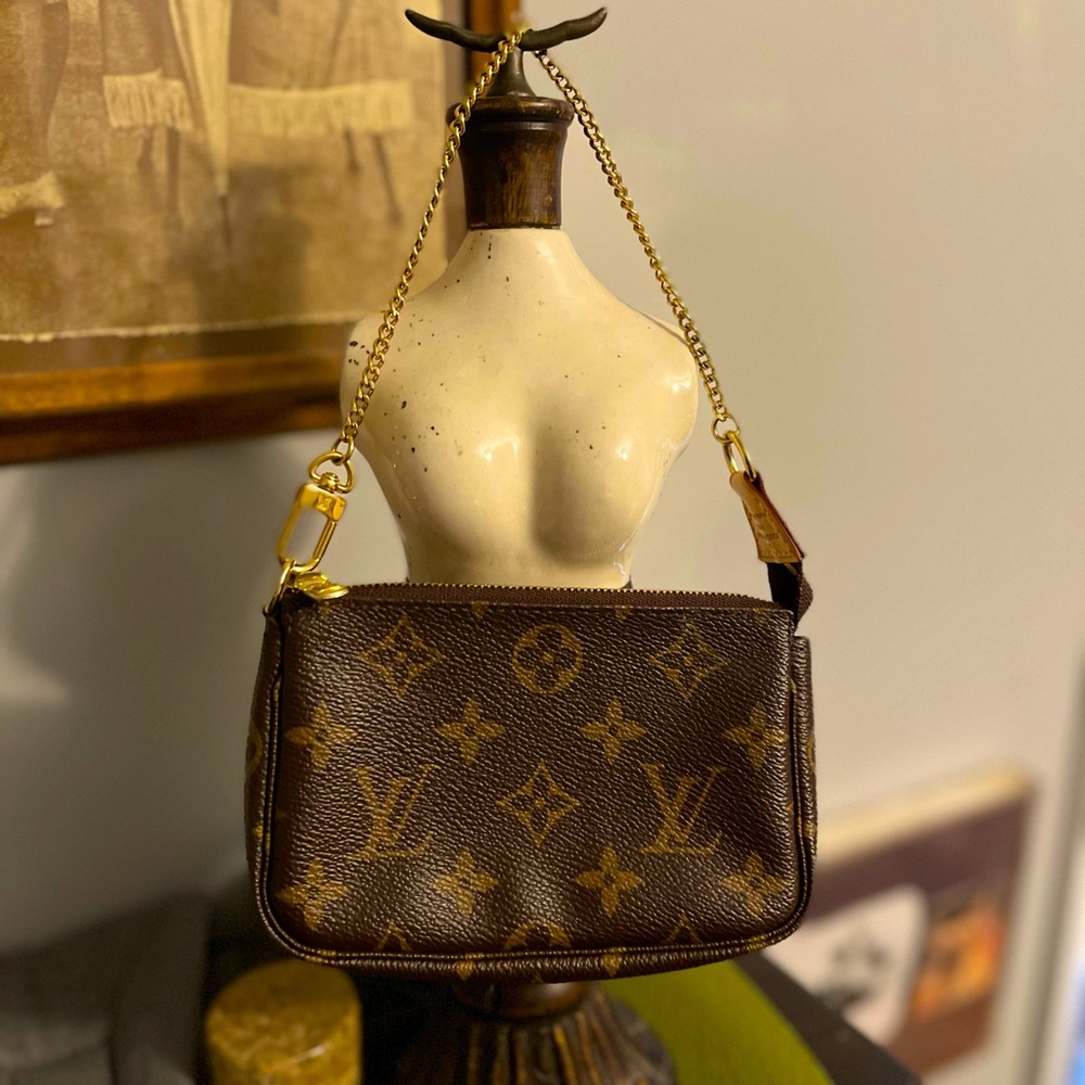 Louis Vuitton Mini Pochette